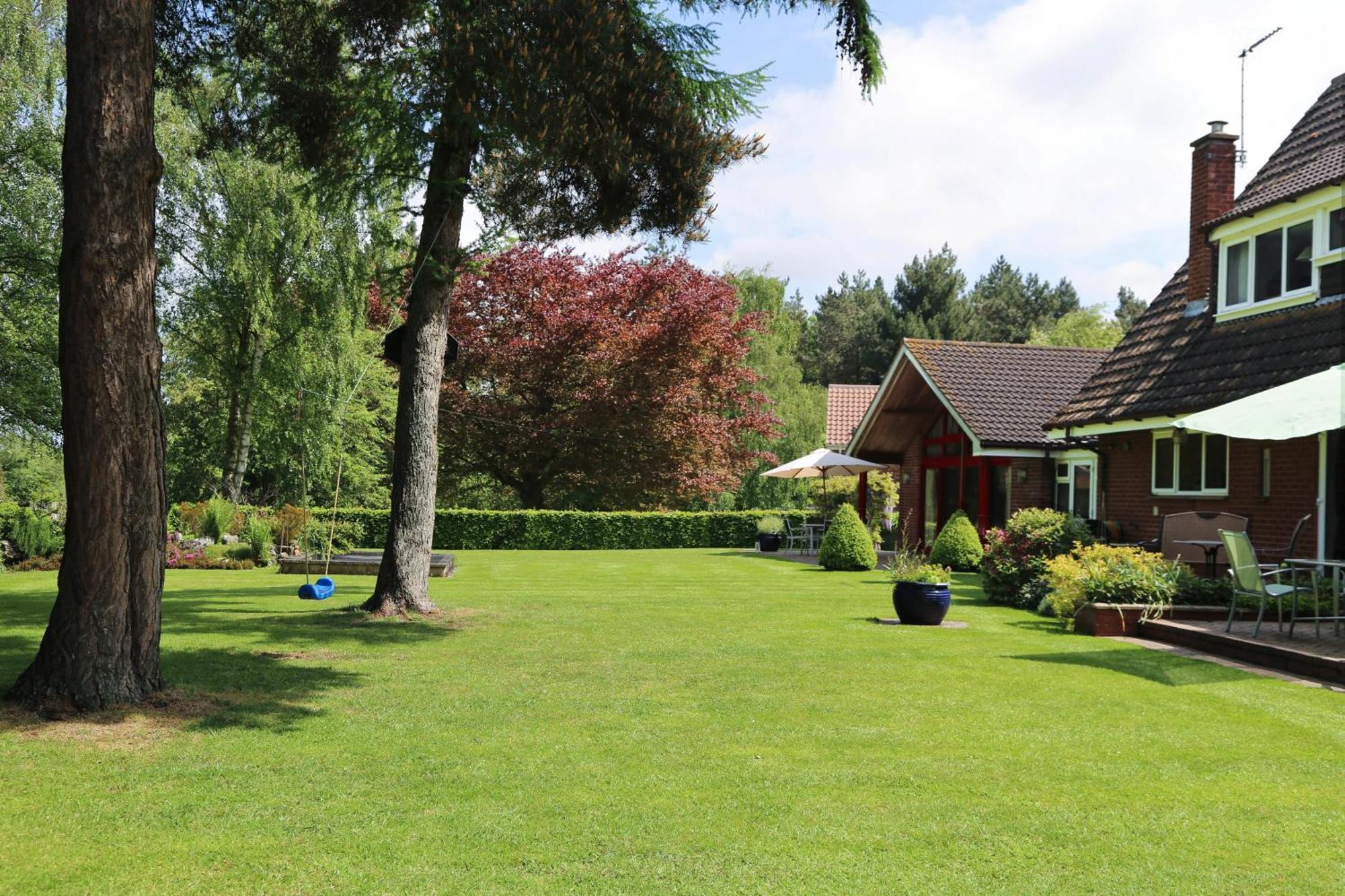 Surlingham Lodge Garden Cottage In Rspb Village Near Норвіч Екстер'єр фото